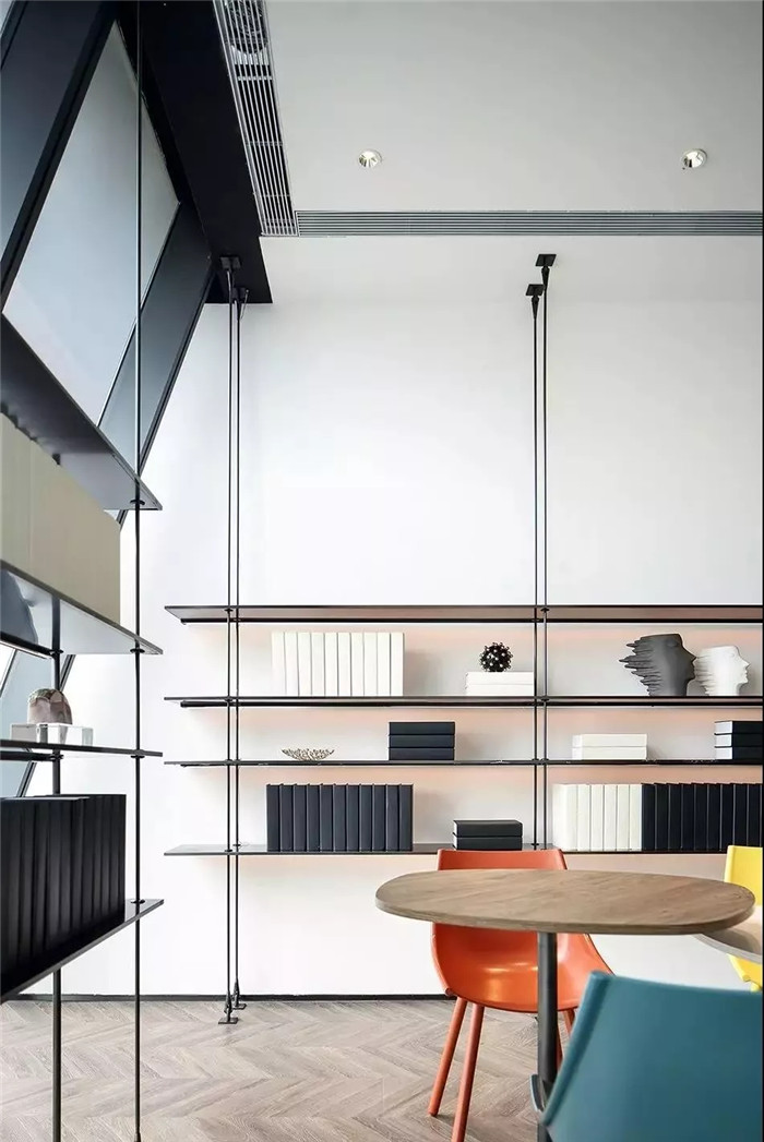 簡約干練的知名設(shè)計(jì)公司辦公室休閑區(qū)裝修設(shè)計(jì)方案 簡約干練的知名設(shè)計(jì)公司辦公室休閑區(qū)裝修設(shè)計(jì)方案