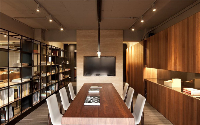 鄭州200平休閑工業(yè)風辦公室會議室裝修設計案例實景圖