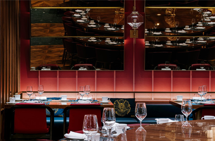 5D全沉浸式餐廳設(shè)計(jì) 溫哥華全聚德北京烤鴨店酒吧區(qū)裝修設(shè)計(jì)方案 5D全沉浸式餐廳設(shè)計(jì) 溫哥華全聚德北京烤鴨店酒吧區(qū)裝修設(shè)計(jì)方案