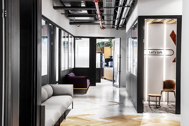 1400平綠色活力工業(yè)風(fēng)游戲公司辦公室休閑區(qū)裝修設(shè)計(jì)實(shí)景圖 1400平綠色活力工業(yè)風(fēng)游戲公司辦公室休閑區(qū)裝修設(shè)計(jì)實(shí)景圖