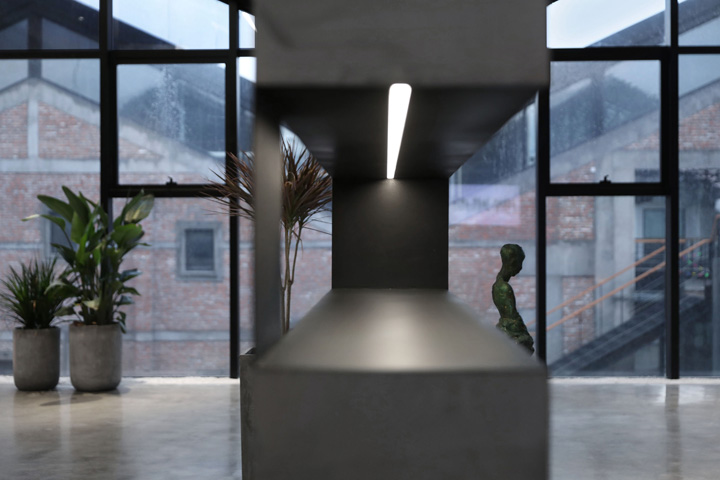 上海300平方老倉庫改造辦公室裝修設(shè)計實景圖 上海300平方老倉庫改造辦公室裝修設(shè)計實景圖