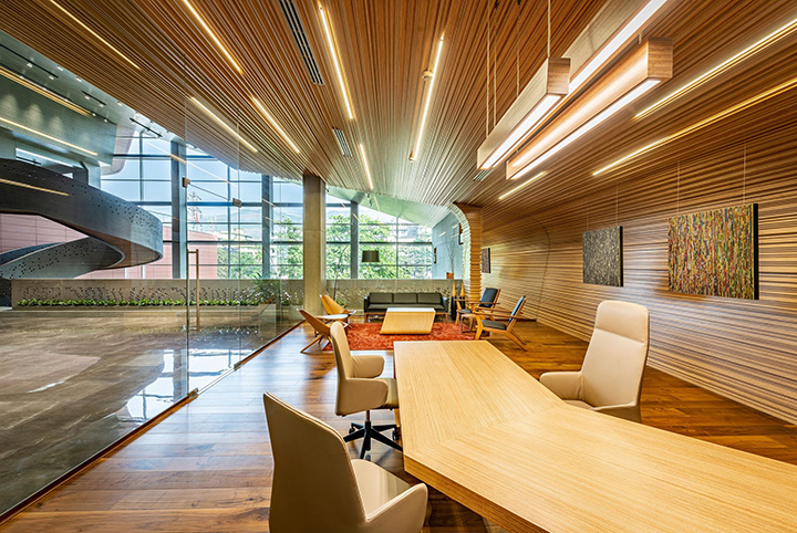 國(guó)外超酷的時(shí)尚家具公司辦公室敞開(kāi)辦公區(qū)裝修設(shè)計(jì)方案