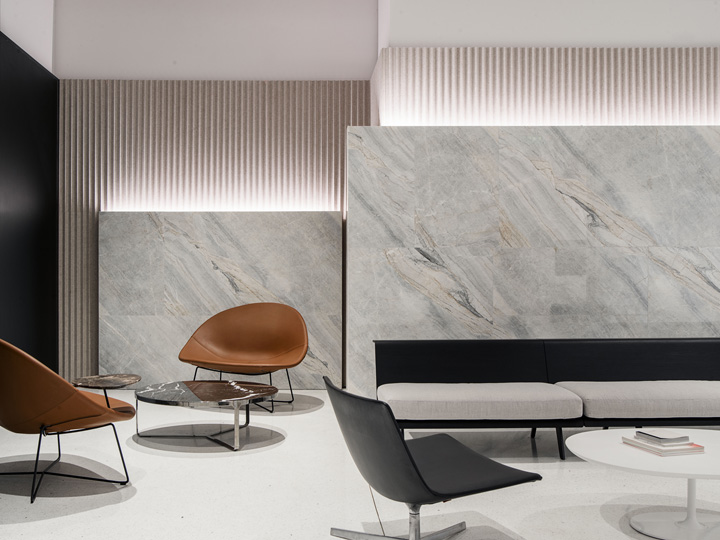 2000平時(shí)尚家具公司展廳兼辦公室裝修設(shè)計(jì)案例 2000平時(shí)尚家具公司展廳兼辦公室裝修設(shè)計(jì)案例