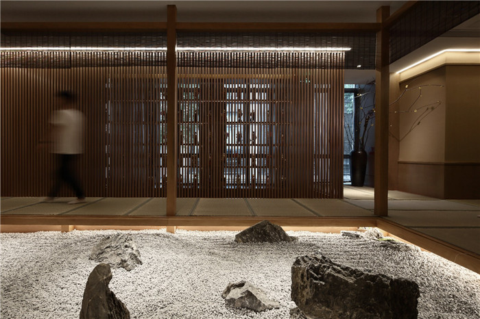 鄭州兩層高端日式料理包廂裝修實景圖 鄭州兩層高端日式料理包廂裝修實景圖