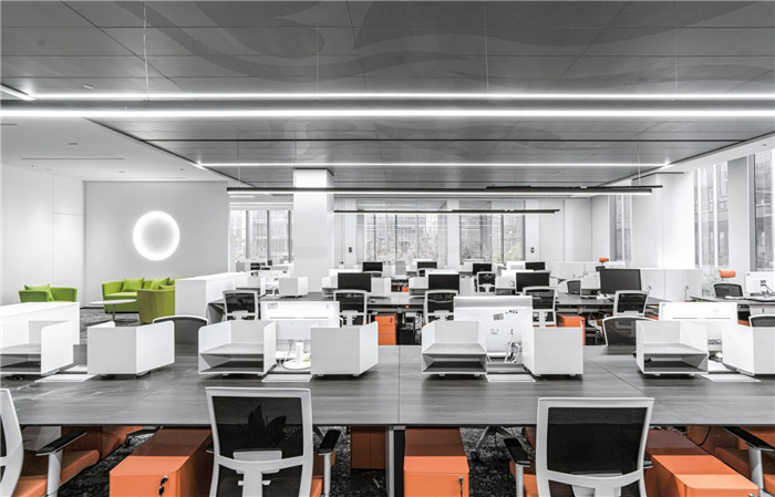 知名進(jìn)口汽車集團(tuán)總部辦公樓&展廳裝修設(shè)計(jì)案例 知名進(jìn)口汽車集團(tuán)總部辦公樓&展廳裝修設(shè)計(jì)案例