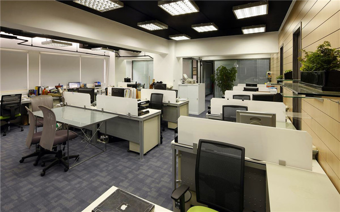 鄭州專業(yè)辦公室裝修公司分享設(shè)計公司辦公室裝修實景圖 鄭州專業(yè)辦公室裝修公司分享設(shè)計公司辦公室裝修實景圖