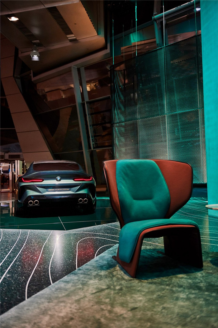炫酷的寶馬7系汽車展廳裝修設(shè)計方案 炫酷的寶馬7系汽車展廳裝修設(shè)計方案