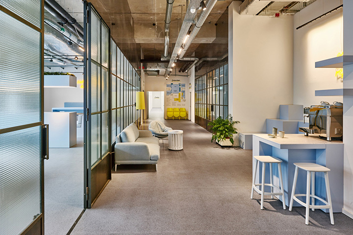 極簡LOFT風(fēng)年輕的軟件初創(chuàng)公司辦公室裝修設(shè)計(jì)圖