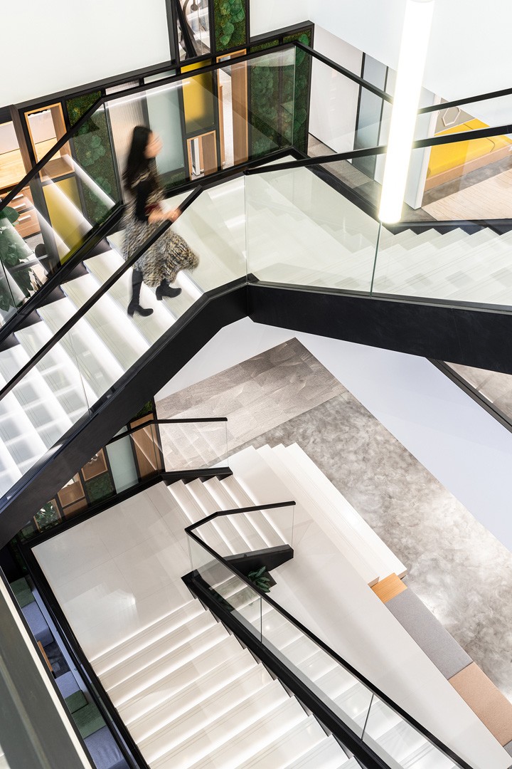 以家為主題的紅星美凱龍總部辦公樓樓梯裝修設(shè)計(jì)方案 以家為主題的紅星美凱龍總部辦公樓樓梯裝修設(shè)計(jì)方案