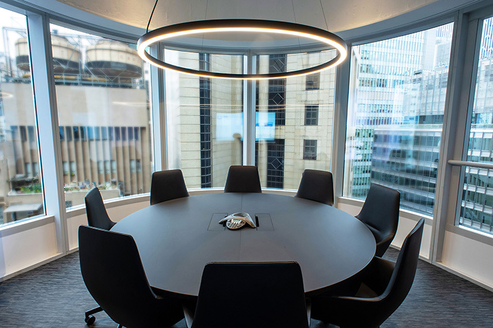 黑白也時尚 尤文圖斯足球俱樂部辦公室圓桌會議室裝修方案 黑白也時尚 尤文圖斯足球俱樂部辦公室圓桌會議室裝修方案