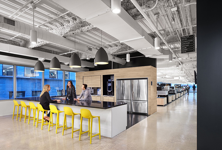 7000平在線招聘企業(yè)總部辦公樓水吧區(qū)裝修改造設(shè)計方案 7000平在線招聘企業(yè)總部辦公樓水吧區(qū)裝修改造設(shè)計方案