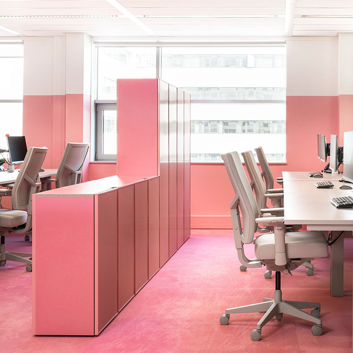 Aidsfonds如彩虹般絢爛的時(shí)尚辦公室裝修設(shè)計(jì)案例 Aidsfonds如彩虹般絢爛的時(shí)尚辦公室裝修設(shè)計(jì)案例