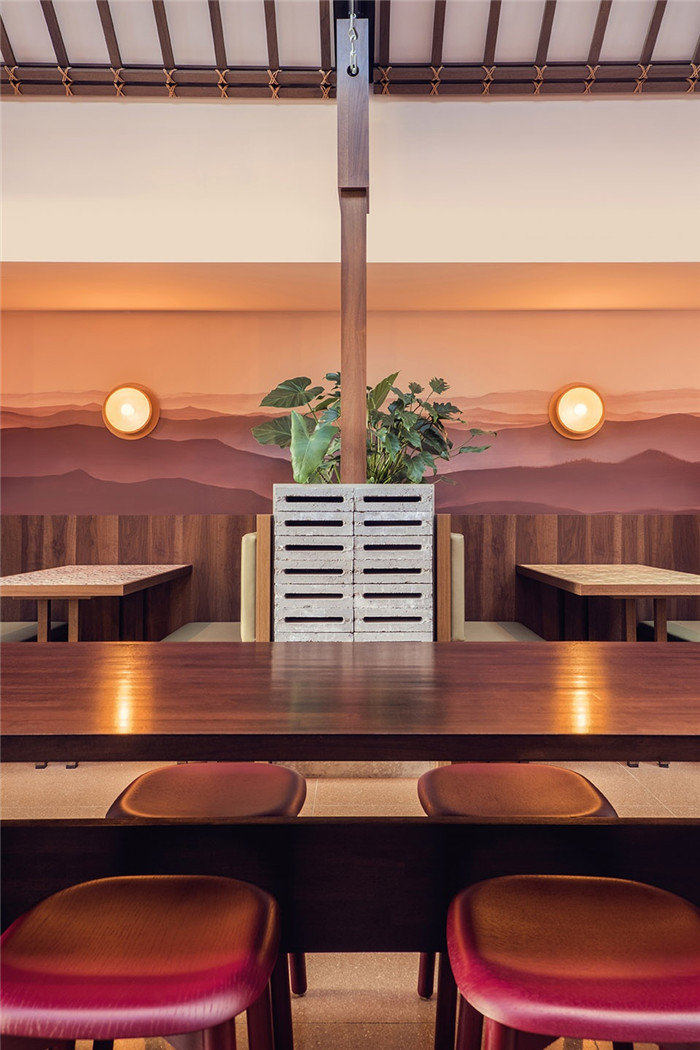 鄭州主題餐廳裝修公司-越南文化主題餐廳裝修設(shè)計(jì)案例 鄭州主題餐廳裝修公司-越南文化主題餐廳裝修設(shè)計(jì)案例