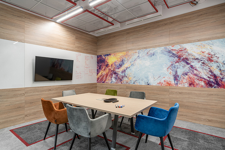 鄭州辦公室裝修玩轉(zhuǎn)色彩 涂料公司創(chuàng)意辦公室會(huì)議室裝修方案 鄭州辦公室裝修玩轉(zhuǎn)色彩 涂料公司創(chuàng)意辦公室會(huì)議室裝修方案