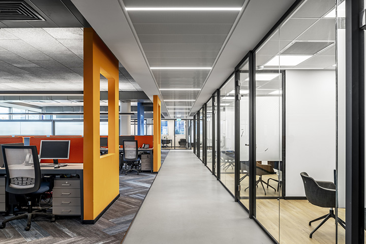 鄭州宏鈺堂推薦人才招聘公司時尚辦公室隔斷裝修設(shè)計方案 鄭州宏鈺堂推薦人才招聘公司時尚辦公室隔斷裝修設(shè)計方案