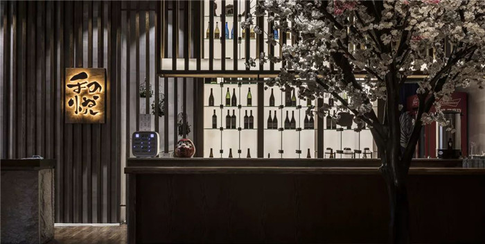 鄭州靠譜的裝修公司推薦超美的高端日料餐廳吧臺(tái)裝修案例 鄭州靠譜的裝修公司推薦超美的高端日料餐廳吧臺(tái)裝修案例