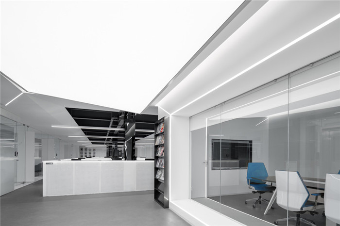 辦公區(qū)裝修設(shè)計(jì)-超藝術(shù)的國內(nèi)知名經(jīng)紀(jì)影視公司辦公樓裝修設(shè)計(jì)方案 辦公區(qū)裝修設(shè)計(jì)-超藝術(shù)的國內(nèi)知名經(jīng)紀(jì)影視公司辦公樓裝修設(shè)計(jì)方案