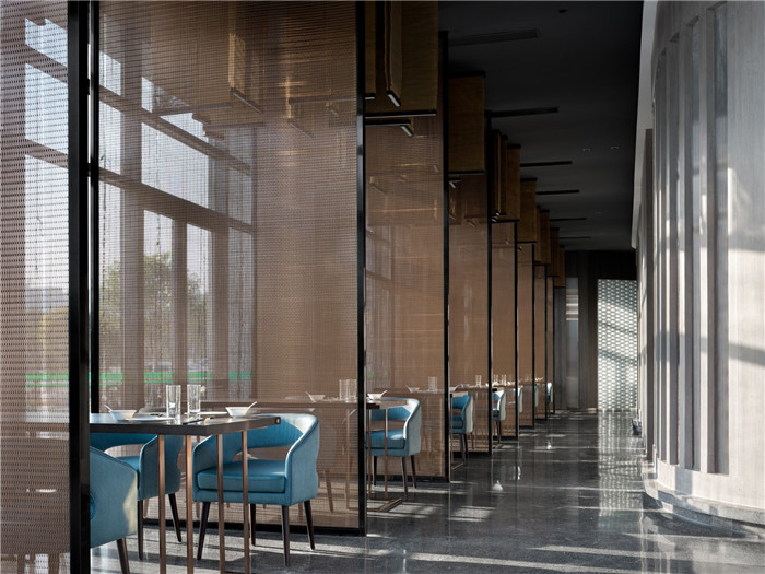 一樓餐廳卡座區(qū)設(shè)計(jì)-鄭州現(xiàn)代時(shí)尚中餐廳裝修設(shè)計(jì)案例