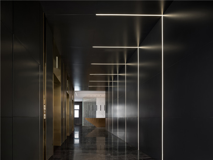 餐廳二樓走廊設(shè)計(jì)-鄭州現(xiàn)代時(shí)尚中餐廳裝修設(shè)計(jì)案例