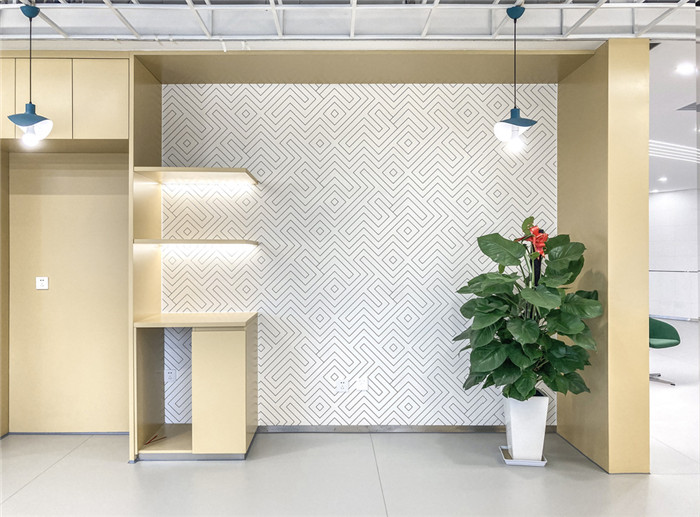 休閑洽談區(qū)裝修-純白木色產(chǎn)業(yè)加速器孵化園區(qū)廠房辦公樓裝修實景圖 休閑洽談區(qū)裝修-純白木色產(chǎn)業(yè)加速器孵化園區(qū)廠房辦公樓裝修實景圖